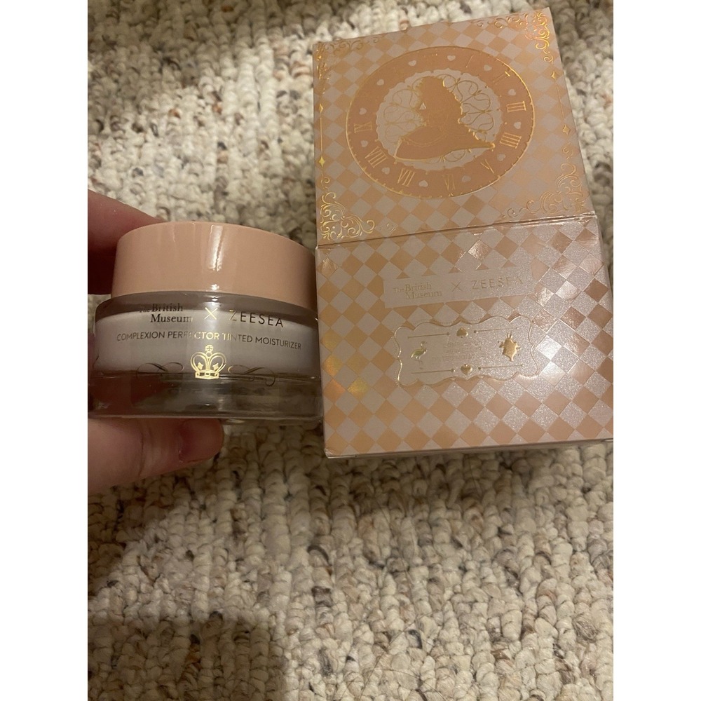 ZEESEA X BRITISH MUSEUM Complexion Perfection "Tinted" Moisturizer Primer Bright